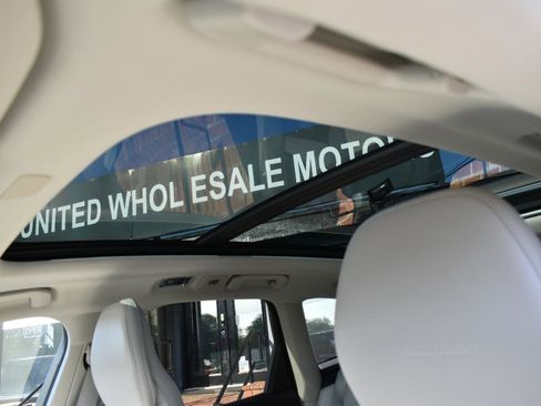 Used 2019 Volvo XC60 T8 Inscription w/ Advanced Package image 46