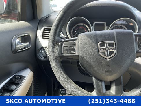 Used 2018 Dodge Journey SE FWD image 19