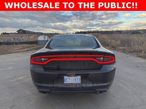 Used 2016 Dodge Charger SE image 5