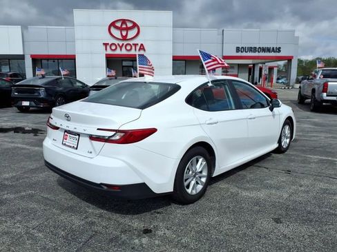 Certified 2025 Toyota Camry LE image 3