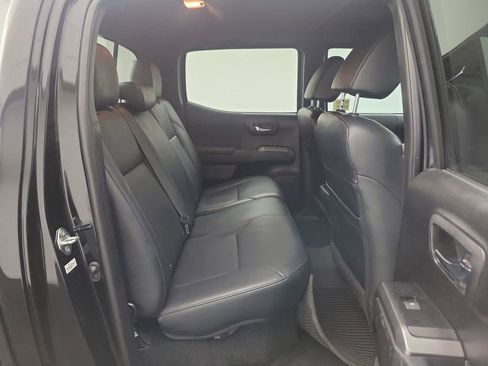 Used 2021 Toyota Tacoma TRD Off-Road image 23