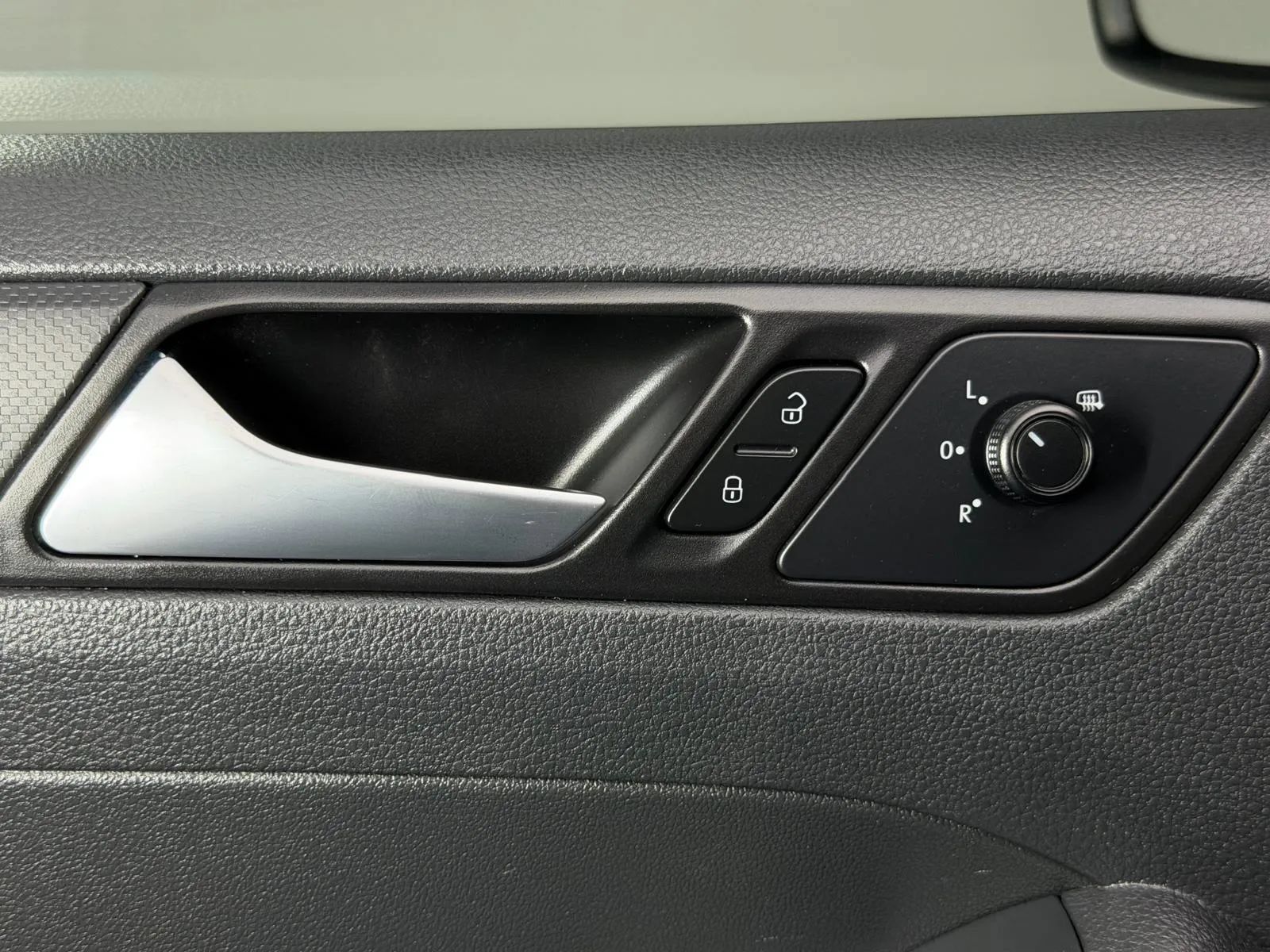 Used 2016 Volkswagen Jetta S FWD image 26