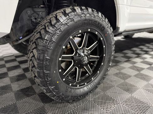 Used 2017 Ford F250 XLT image 8