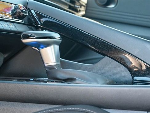 Certified 2025 Hyundai Elantra SEL image 24