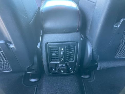 Used 2024 Dodge Durango GT image 18