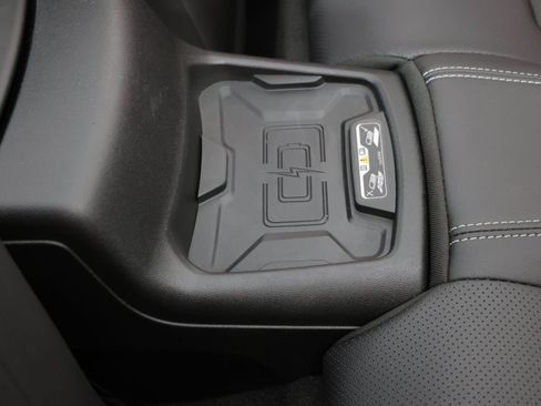 Used 2023 Chevrolet Camaro SS RWD image 31