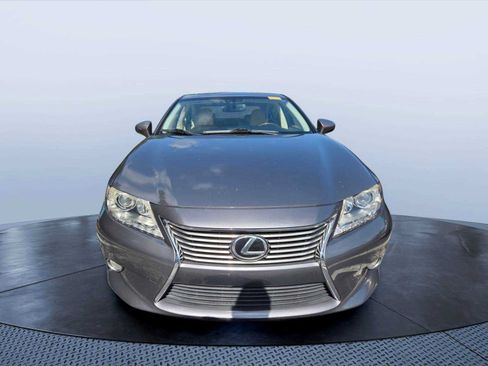 Used 2015 Lexus ES 350 w/ Premium Package FWD image 2