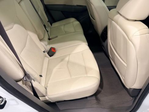 Used 2018 Cadillac XT5 Luxury AWD/4WD image 22