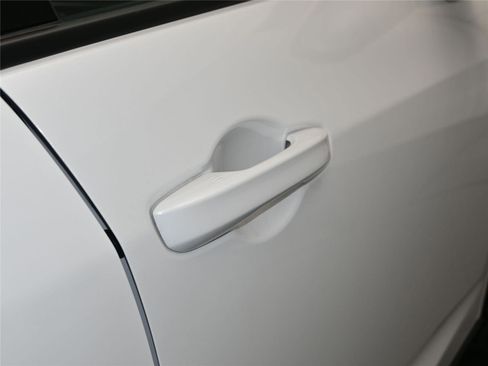 Certified 2025 Acura ADX A-Spec image 17