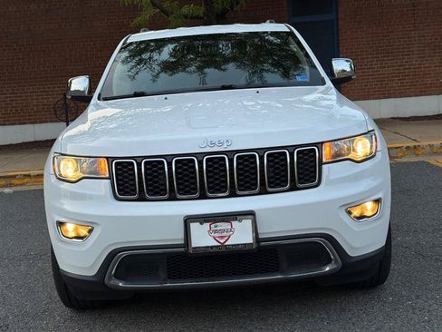 Used 2017 Jeep Grand Cherokee Limited AWD/4WD image 3