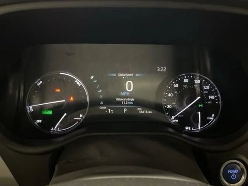 Used 2022 Toyota Sienna Limited image 19