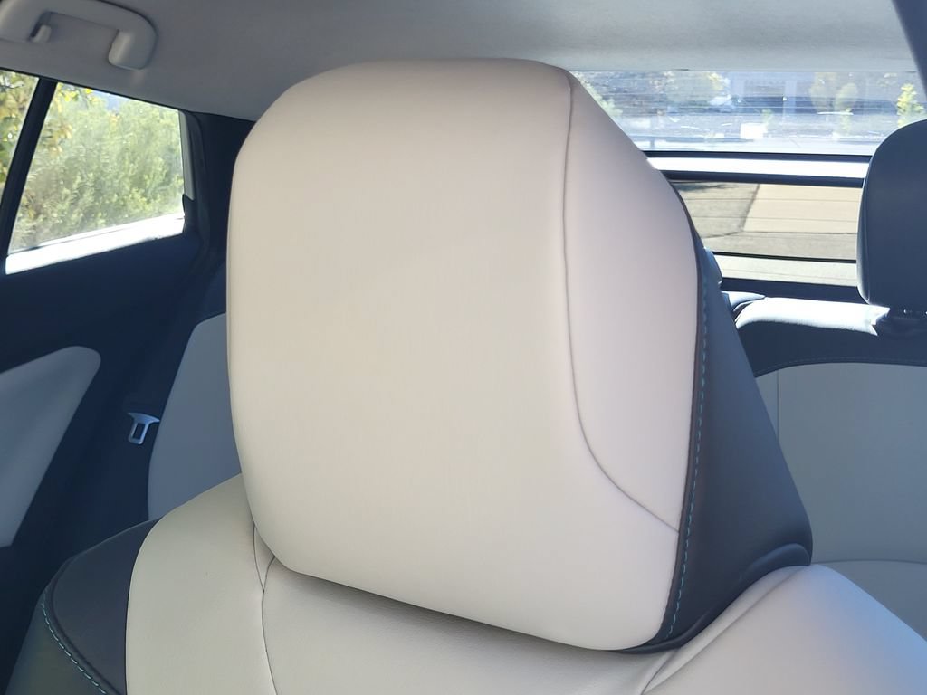 Used 2019 Toyota Prius XLE AWD/4WD image 13