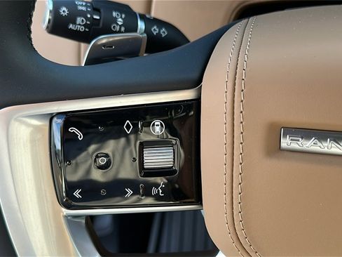 New 2025 Land Rover Range Rover SE image 14