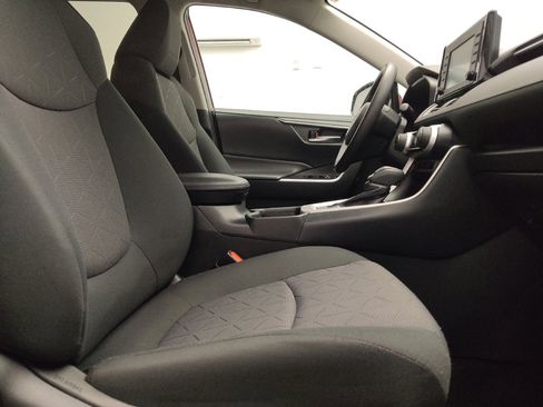 Used 2019 Toyota RAV4 XLE image 21