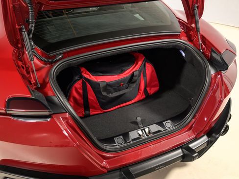Certified 2022 Ferrari Roma RWD image 50