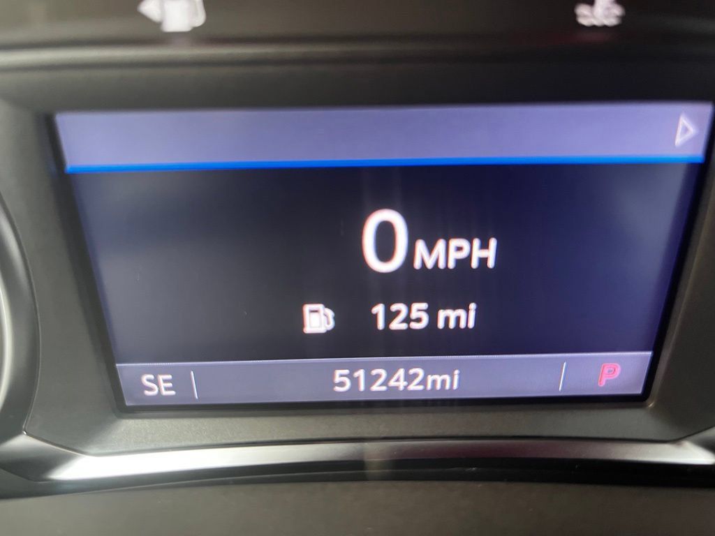 Used 2023 GMC Terrain SLT AWD/4WD image 13
