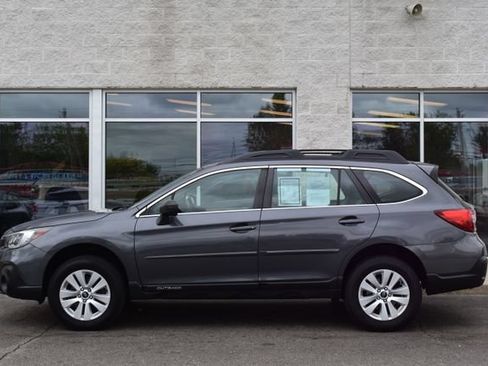 Used 2018 Subaru Outback 2.5i AWD/4WD image 2