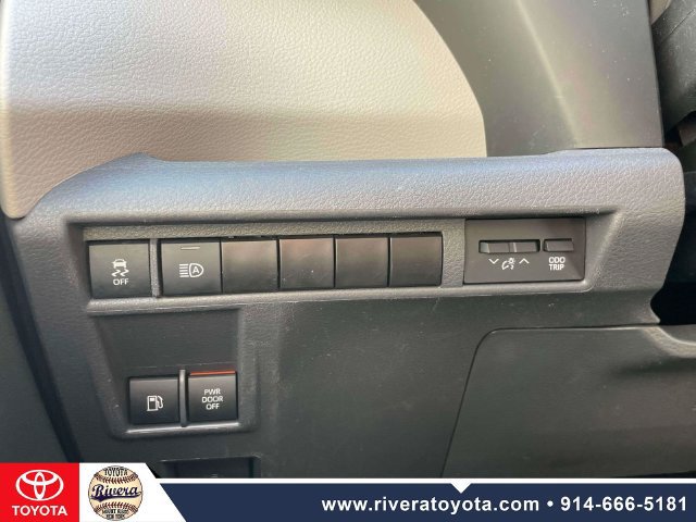 Certified 2024 Toyota Sienna LE AWD/4WD image 21