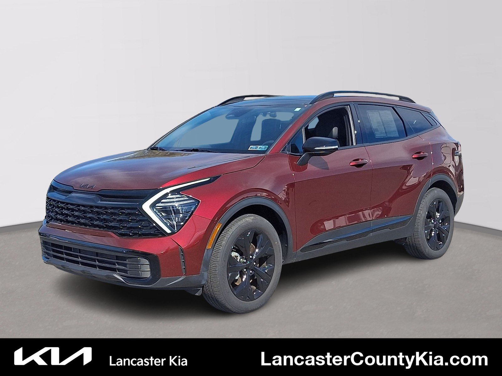 Used 2025 Kia Sportage X-Line w/ Premium Package AWD/4WD image 1