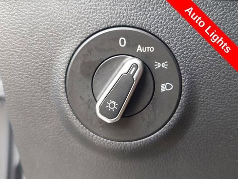 Used 2025 Volkswagen Taos SEL w/ Black Wheel Plus Package AWD/4WD image 23