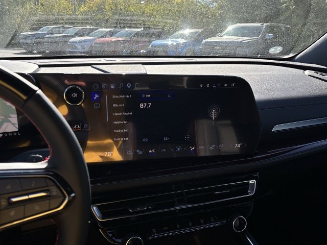 New 2027 Chevrolet Traverse RS AWD/4WD image 30