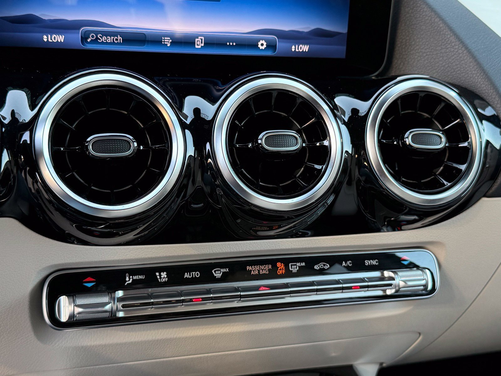 Used 2026 Mercedes-Benz GLA 250 image 33
