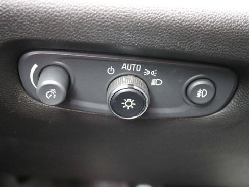 Used 2019 Chevrolet Traverse LT AWD/4WD image 33