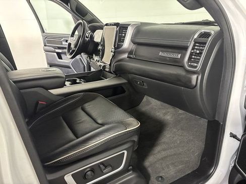 Used 2023 RAM 1500 Laramie AWD/4WD image 30