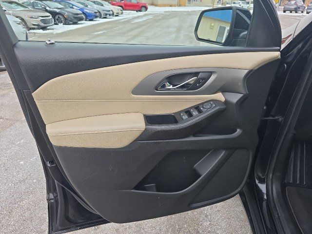 Used 2023 Chevrolet Traverse LS FWD image 15
