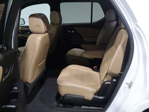 Used 2023 Chevrolet Traverse Premier w/ LPO, Floor Liner Package AWD/4WD image 21