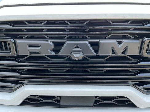 Used 2025 RAM 3500 Laramie AWD/4WD image 32