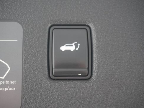 Used 2019 INFINITI QX50 Essential w/ Premium Heat Package FWD image 32