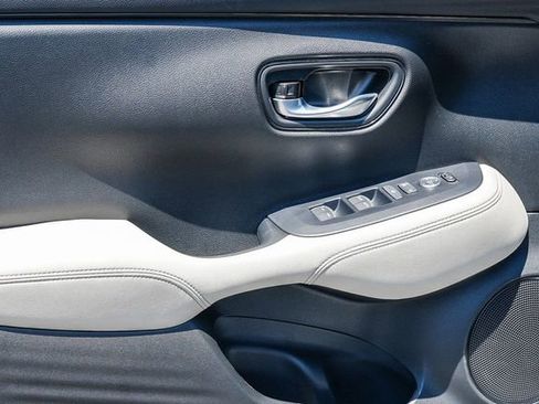 New 2026 Honda HR-V EX-L image 10