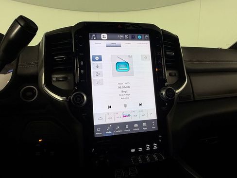 Used 2025 RAM 2500 Laramie image 19