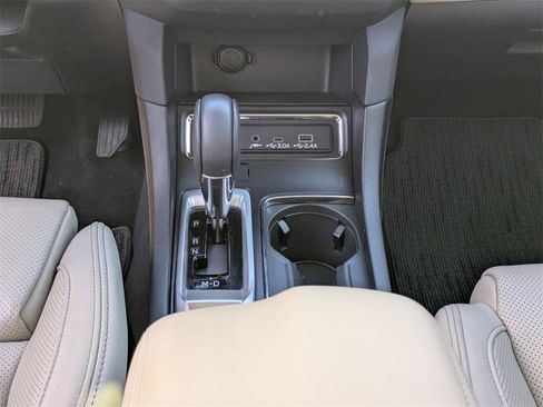 Used 2024 Subaru Ascent Limited w/ Technology Package image 23