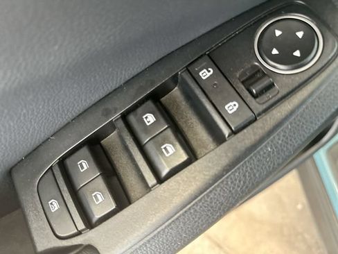 Certified 2024 Kia Seltos S FWD image 17