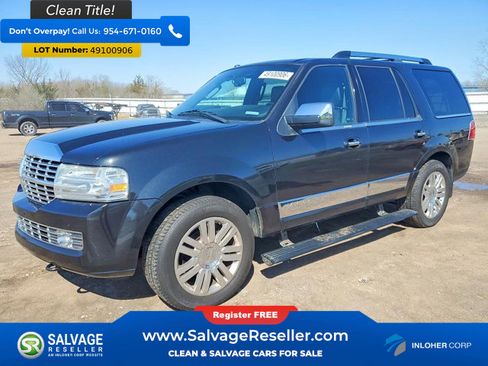 Used 2013 Lincoln Navigator 4WD image 1