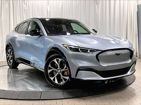 Used 2022 Ford Mustang Mach-E Premium AWD/4WD image 11