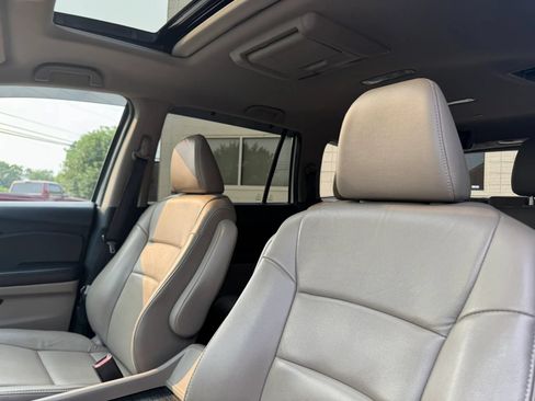 Used 2016 Honda Pilot Touring image 23