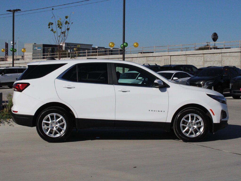 Used 2023 Chevrolet Equinox LT FWD image 12