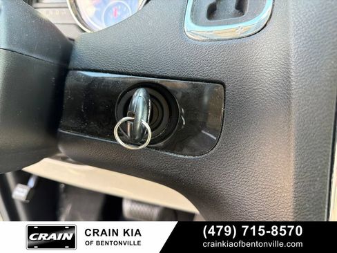 Used 2014 Dodge Grand Caravan SXT w/ UConnect Hands-Free Group FWD image 20