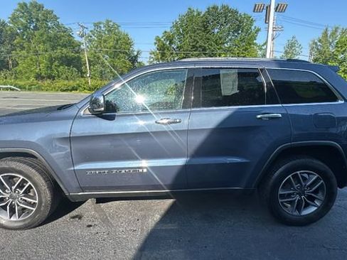 Used 2020 Jeep Grand Cherokee Limited AWD/4WD image 8