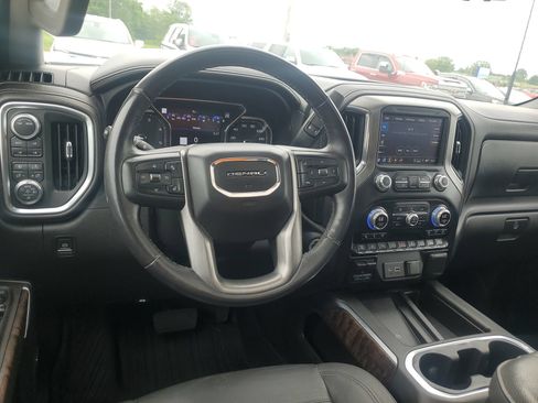 Used 2021 GMC Sierra 2500 Denali w/ Denali Ultimate Package AWD/4WD image 19