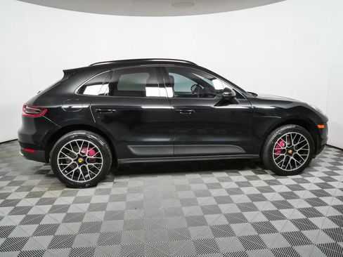Used 2018 Porsche Macan AWD/4WD image 31