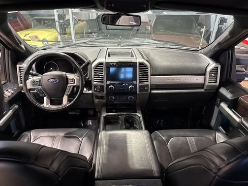Used 2017 Ford F250 Platinum w/ Platinum Ultimate Package AWD/4WD image 34