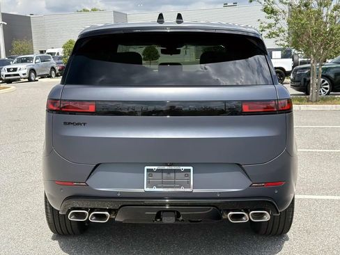 New 2026 Land Rover Range Rover Sport Dynamic SE image 4