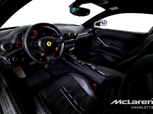 Used 2016 Ferrari F12 Berlinetta image 12