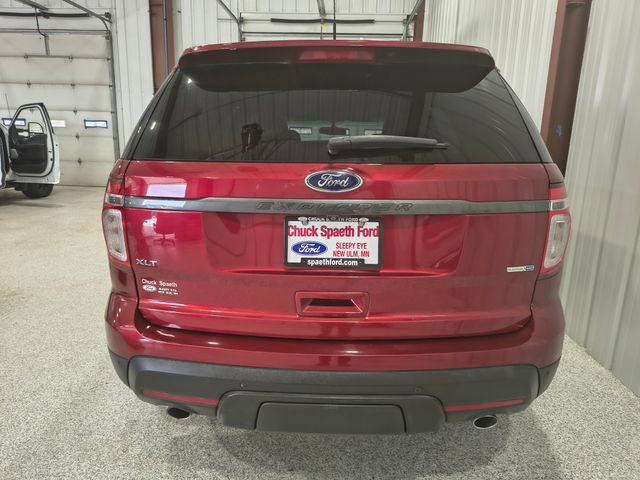 Used 2015 Ford Explorer XLT w/ Equipment Group 202B AWD/4WD image 4