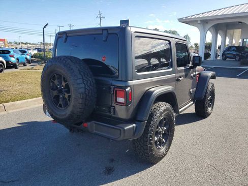 Used 2018 Jeep Wrangler Rubicon w/ Cold Weather Group image 6