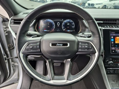 Used 2021 Jeep Grand Cherokee L Laredo AWD/4WD image 18
